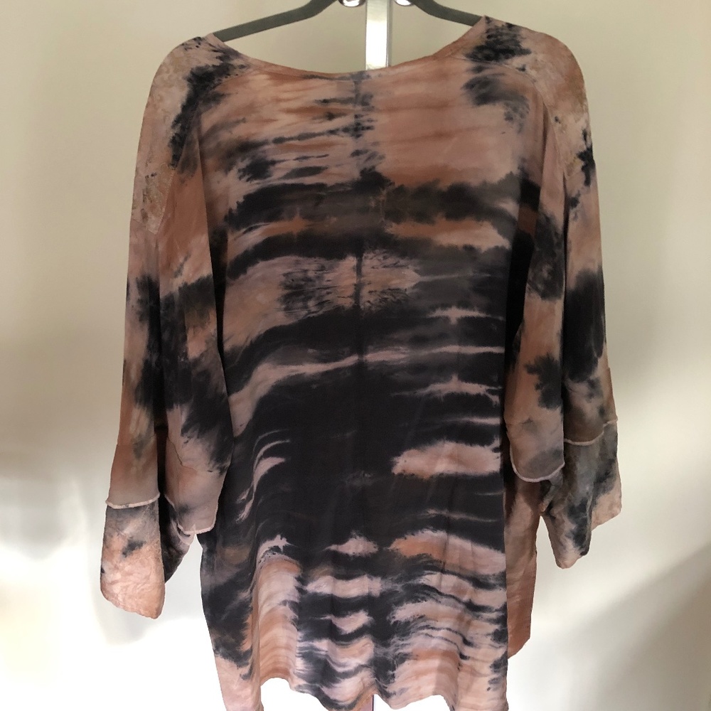 URU Kristine St.Rrik Silk Batik Tunic